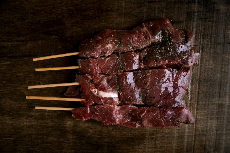 Souvlaki rund MEDIUM.webp